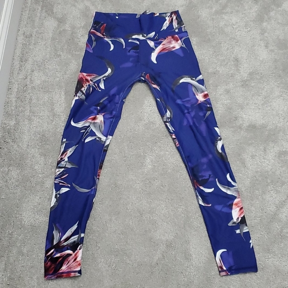 fabletics yoga pants - Picture 2 of 4